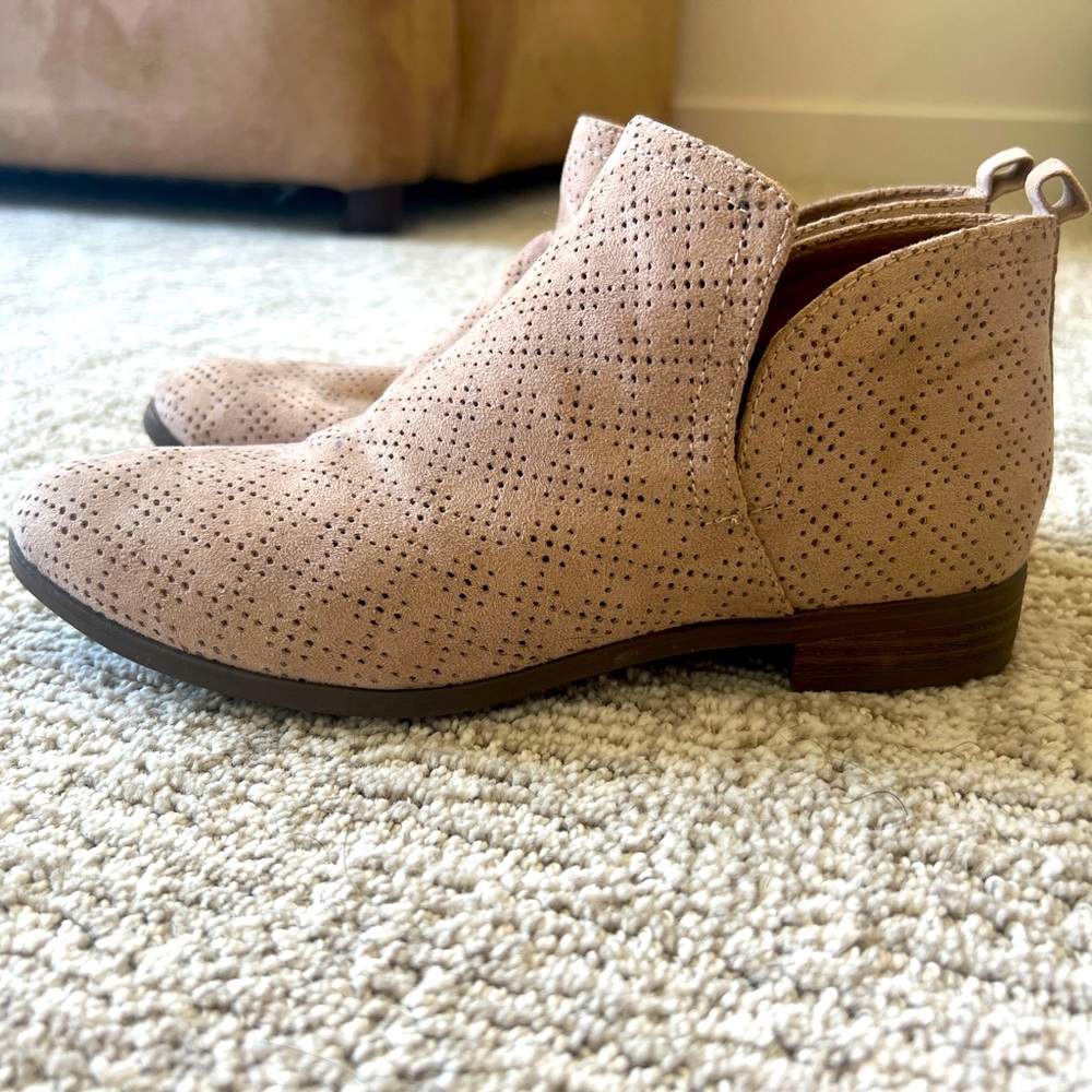 Dr Scholls | Perforated Bootie | W6.5